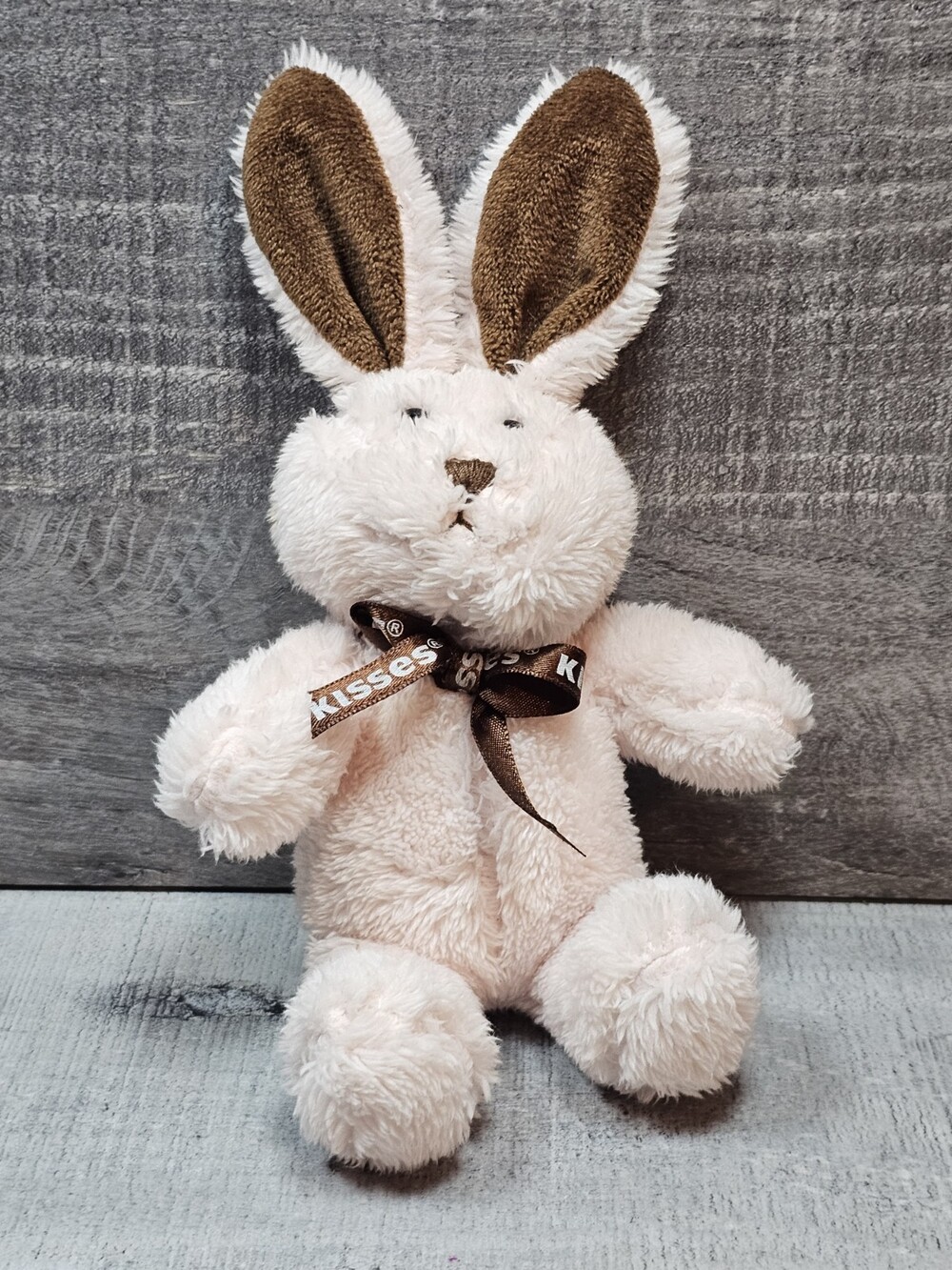 Hershey's Kisses Kiss Pink Plush Bunny Rabbit with Bow Galerie Easter 7"